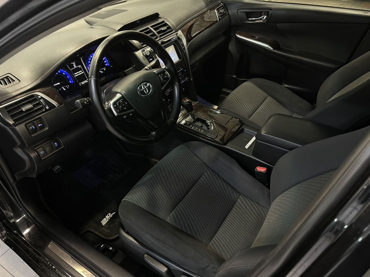 Toyota Camry, 2015