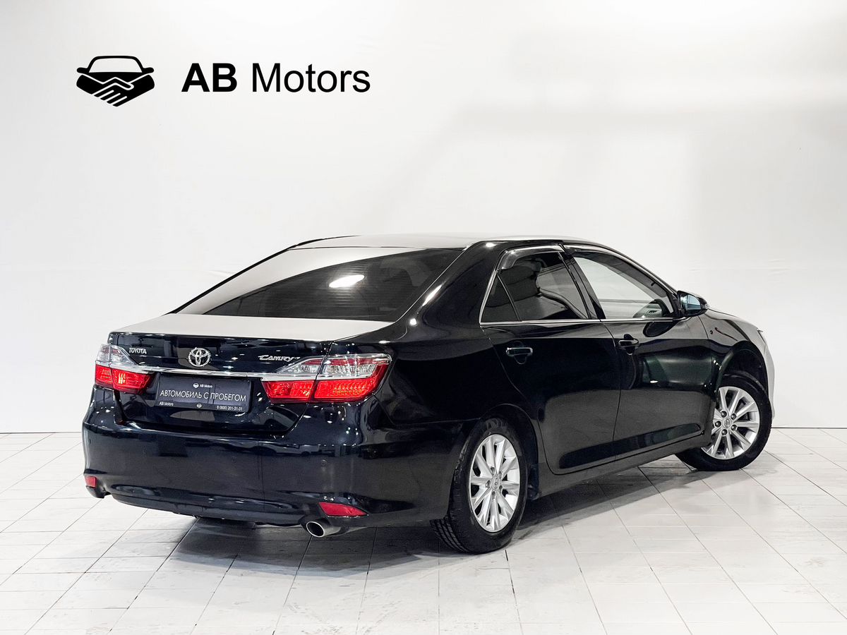 Toyota Camry, 2015