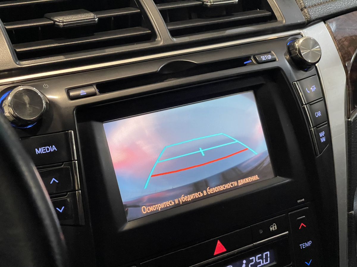 Toyota Camry, 2015
