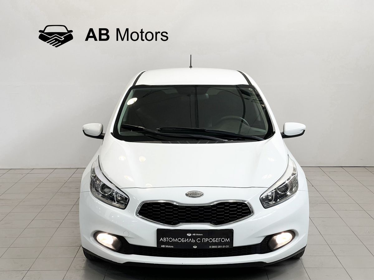 Kia Ceed, 2013
