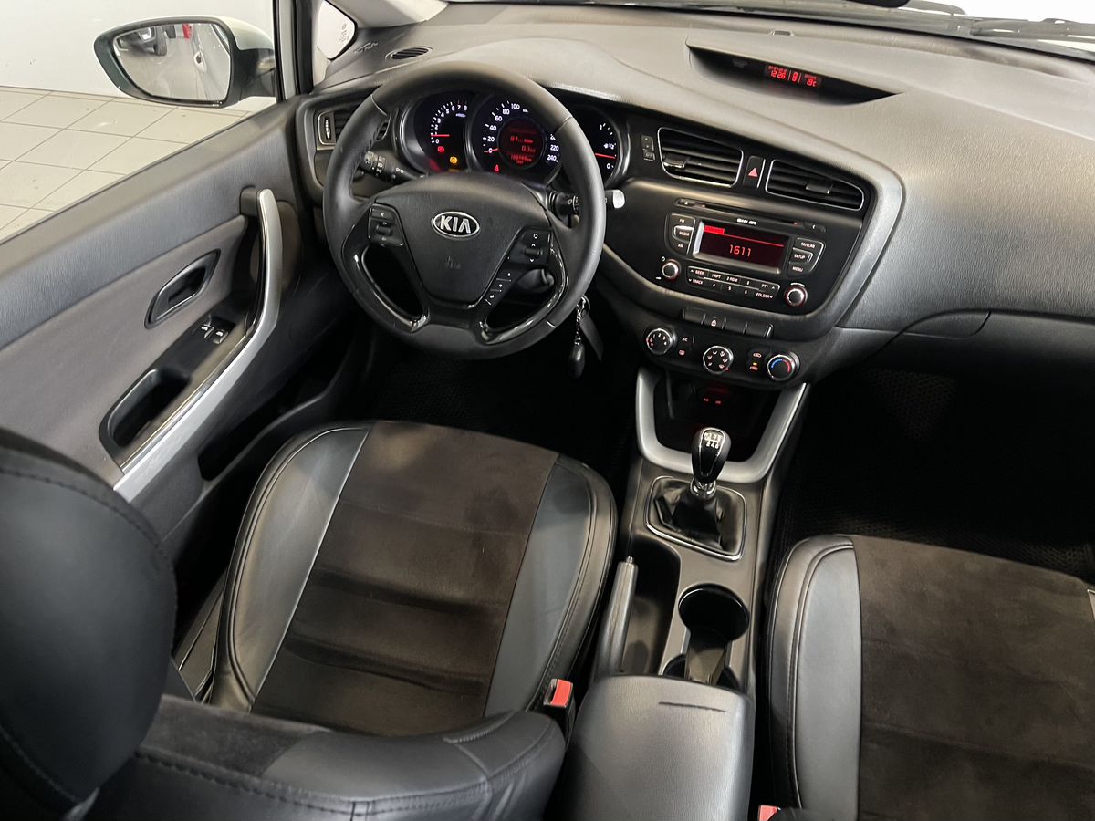 Kia Ceed, 2013