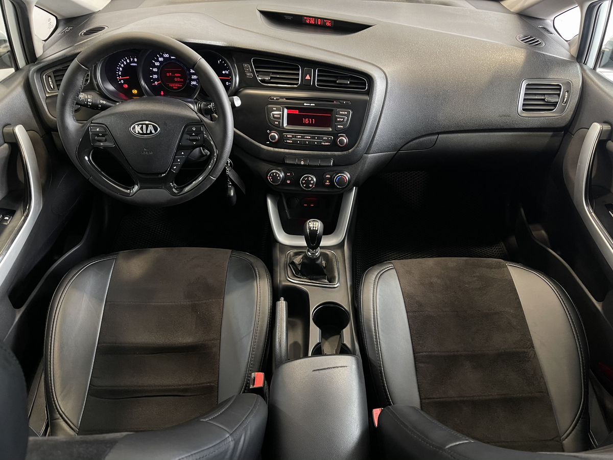 Kia Ceed, 2013
