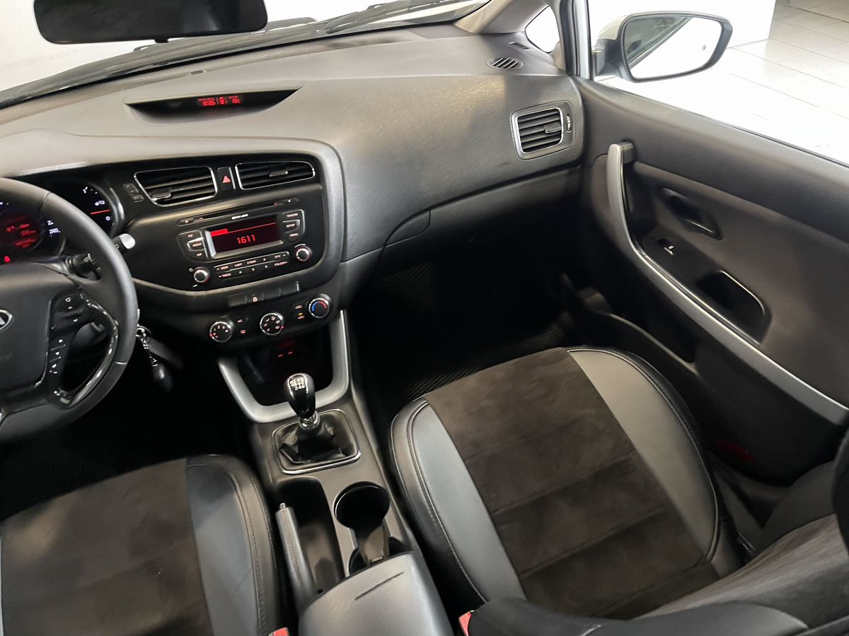 Kia Ceed, 2013