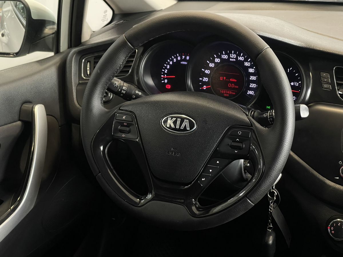 Kia Ceed, 2013