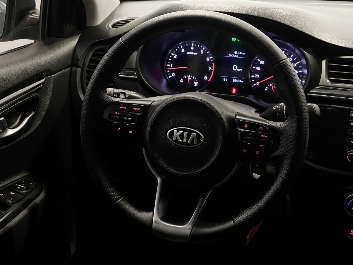 Kia Rio X-Line, 2018