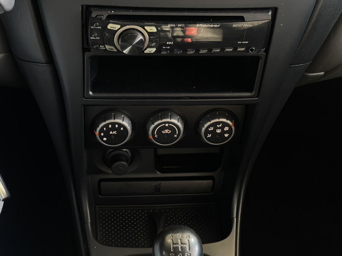 Nissan Almera Classic, 2010