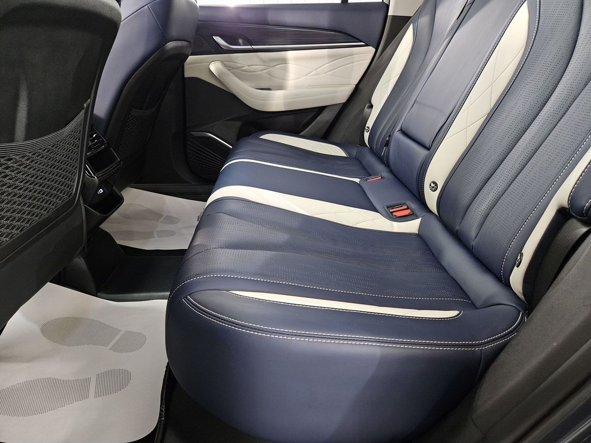 Geely Monjaro, 2022