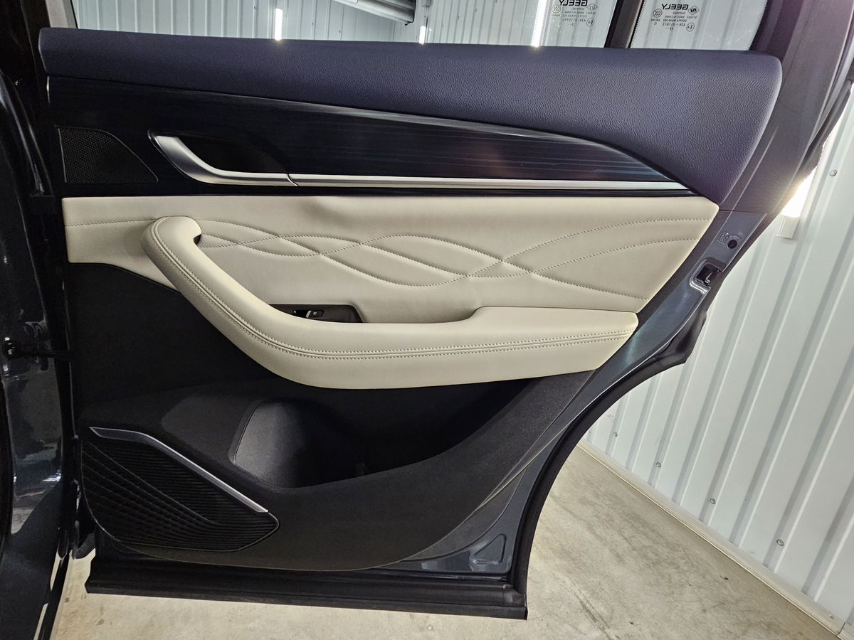 Geely Monjaro, 2022