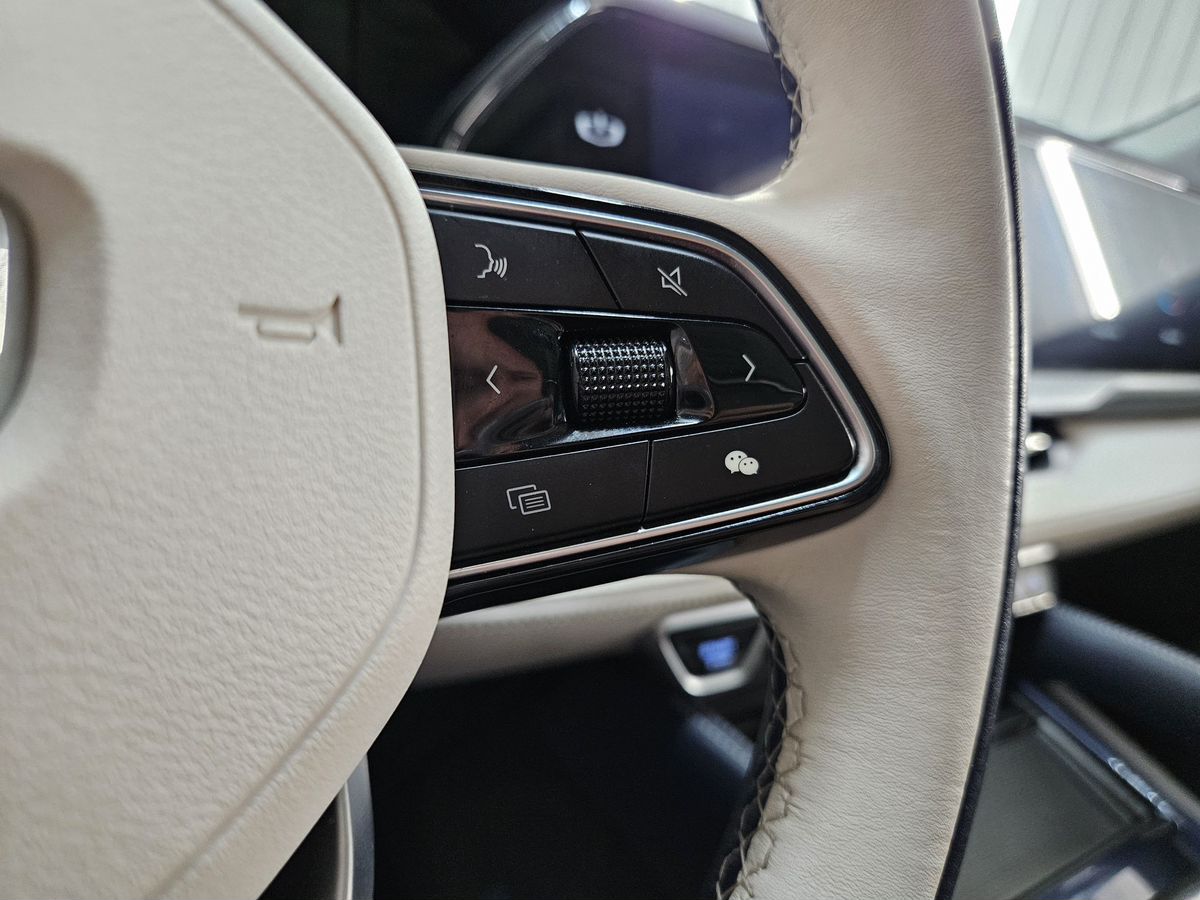 Geely Monjaro, 2022