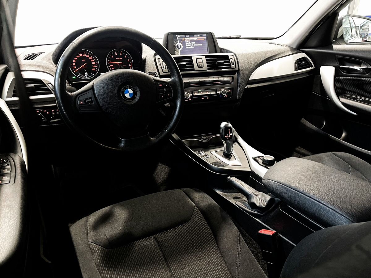 BMW 1 серия, 2011