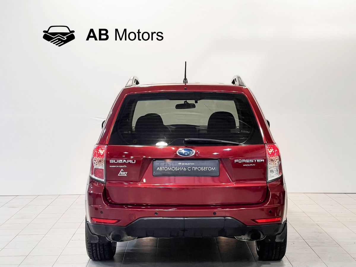 Subaru Forester, 2011