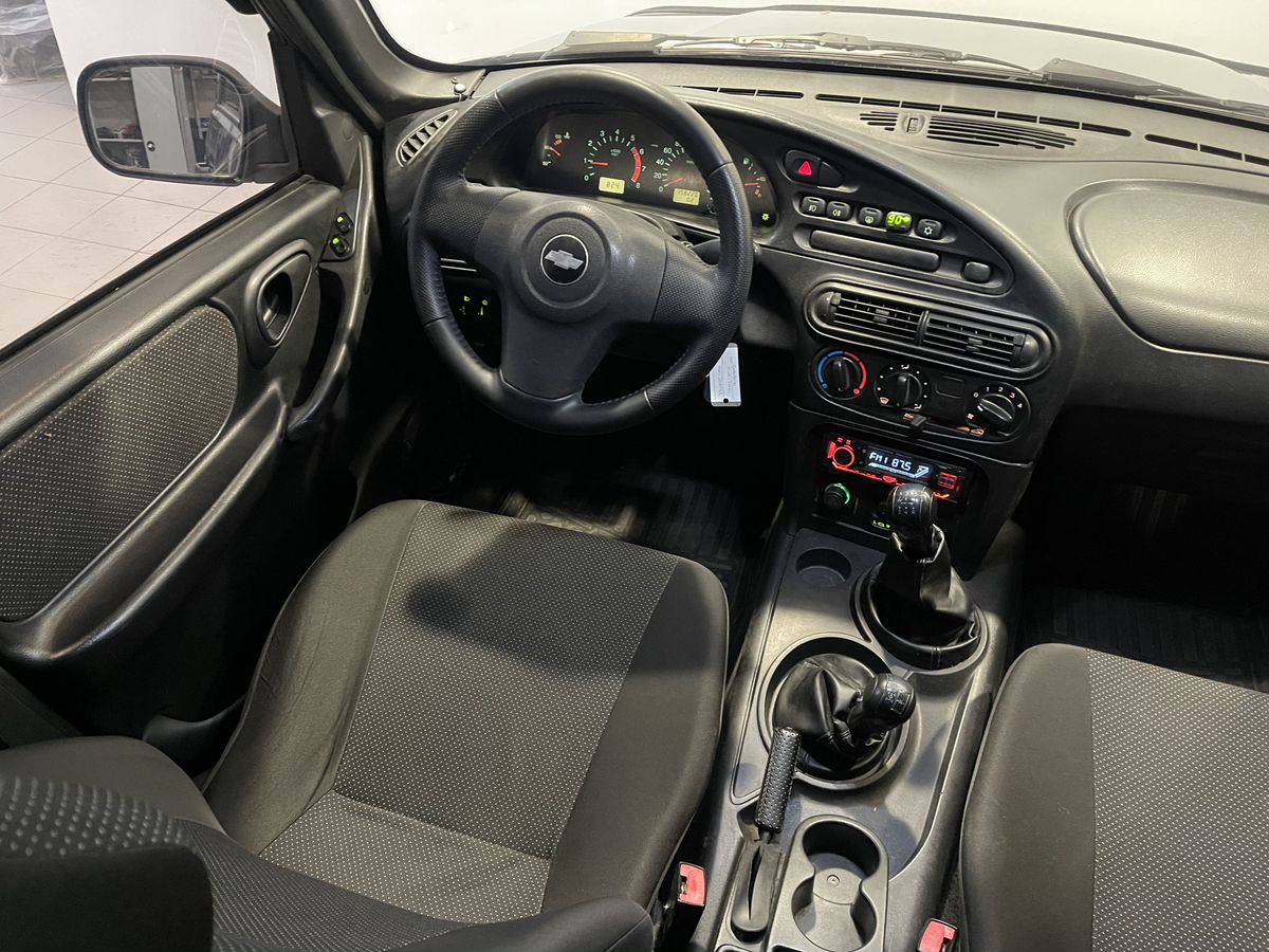 Chevrolet Niva, 2010