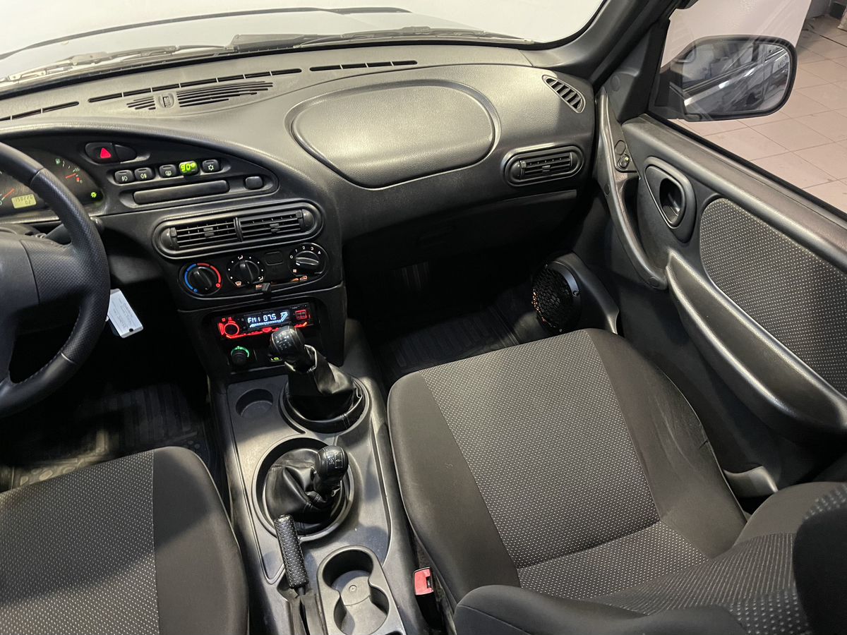Chevrolet Niva, 2010
