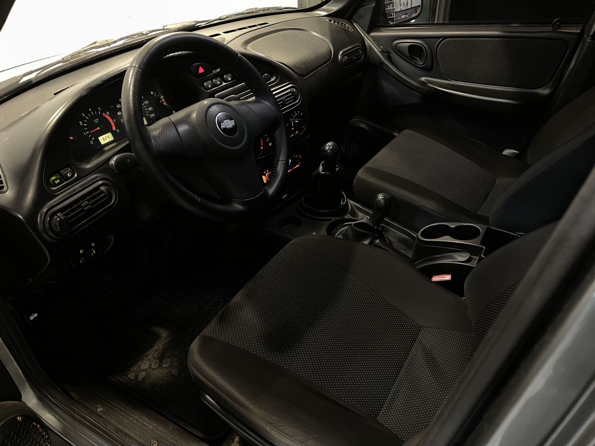 Chevrolet Niva, 2010
